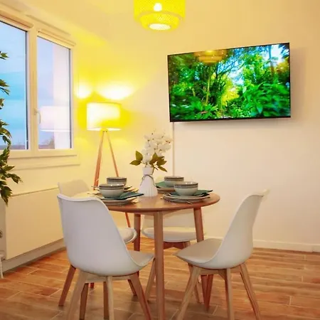 Apartment LIVO Azur - Studio Confort - Centre-ville Cambrai *
